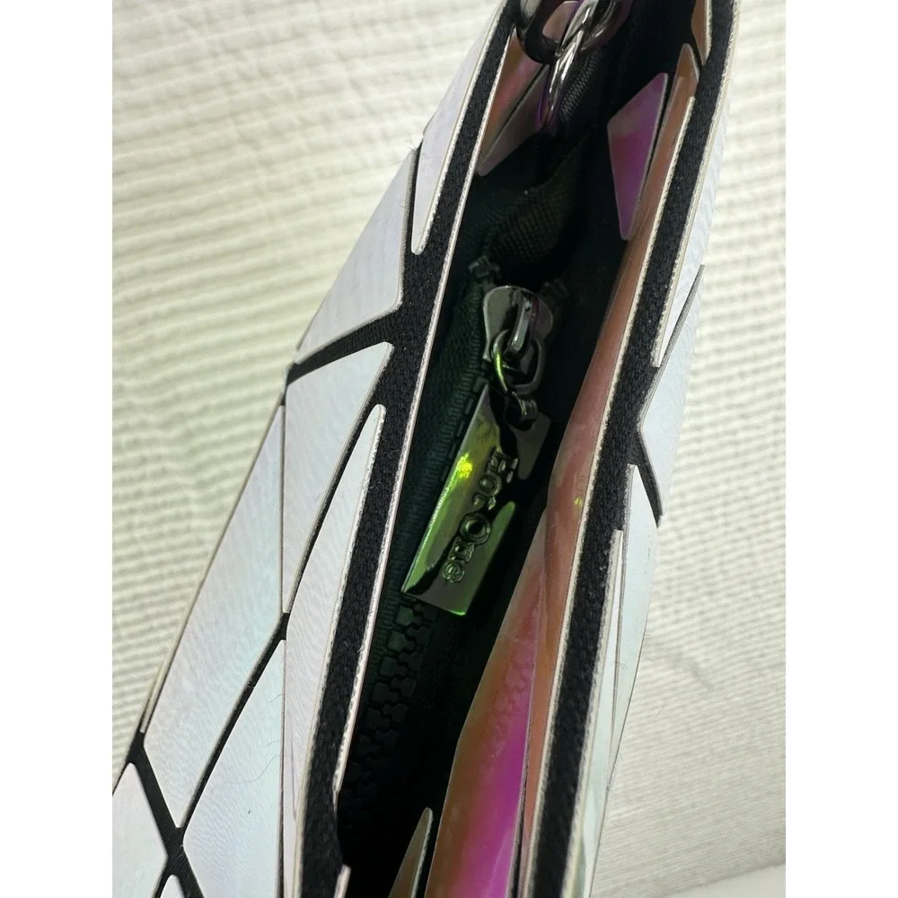 Hot Look Geometric Luminous‎ Iridescent Holographic Crossbody Purse